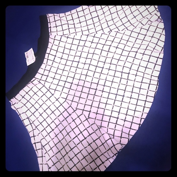 Midi Top and Flare Skirt - Picture 3 of 6